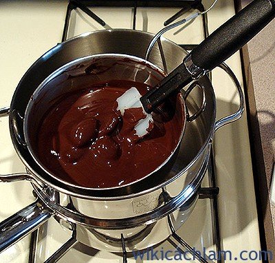 Cách làm bánh kem (gato) vị socola đơn giản tại nhà-6
