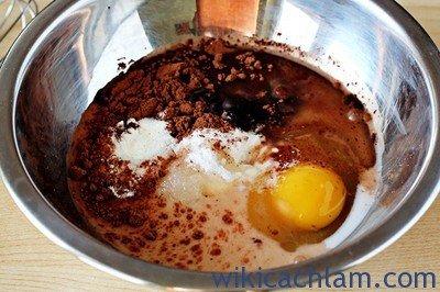 Cach-lam-banh-chocolate-tuyet-hao-2