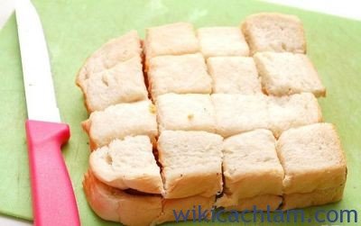 banh-mi-sandwich-ca-chua-xuc-xich-3