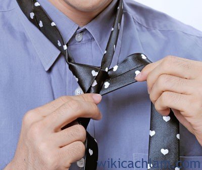 Cách thắt cà vạt đẹp nhanh đơn giản nhất-2
