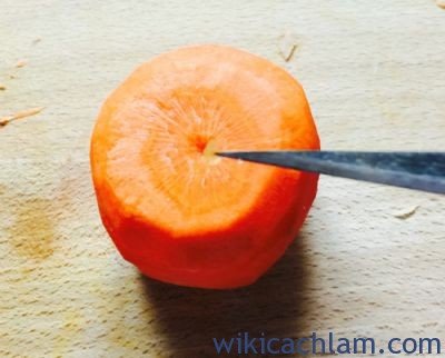 Cách tỉa hoa thược dược từ cà rốt-2