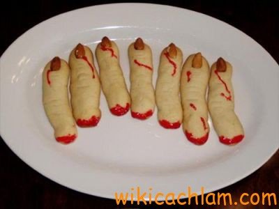 Cách làm bánh quy ngón tay tặng bạn ngày Halloween-10