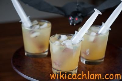 cach-lam-cocktail-dam-mau-cho-tiec-halloween-6
