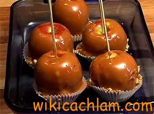 Cách làm kẹo táo caramel ngọt ngào vui Halloween-12