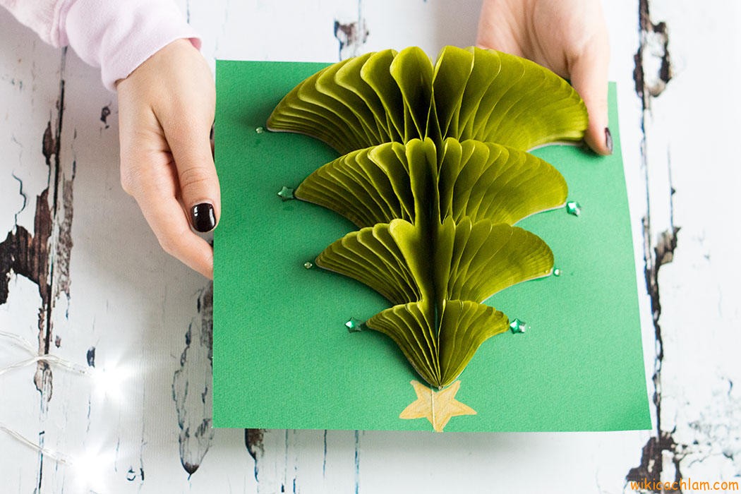 Cách làm thiệp kirigami hình cây thông noel tuyệt đẹp-7