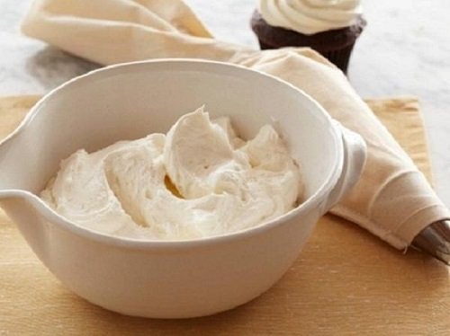 Cách làm kem tươi từ lòng trắng trứng-9