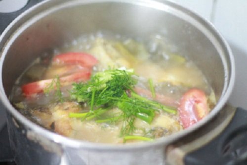 Canh cá nấu dưa chua đơn giản dễ làm-6