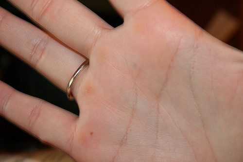 Xem bói nốt ruồi trong lòng bàn tay trái phải của nam nữ đoán vận mệnh-10