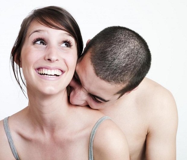 Hickey kiss – Nụ hôn táo bạo dành cho các cặp đôi-3