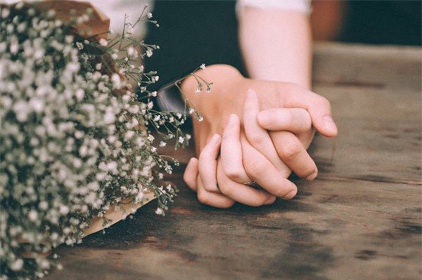 Hình ảnh nắm tay nhau đẹp, tình cảm lãng mạn nhất-19