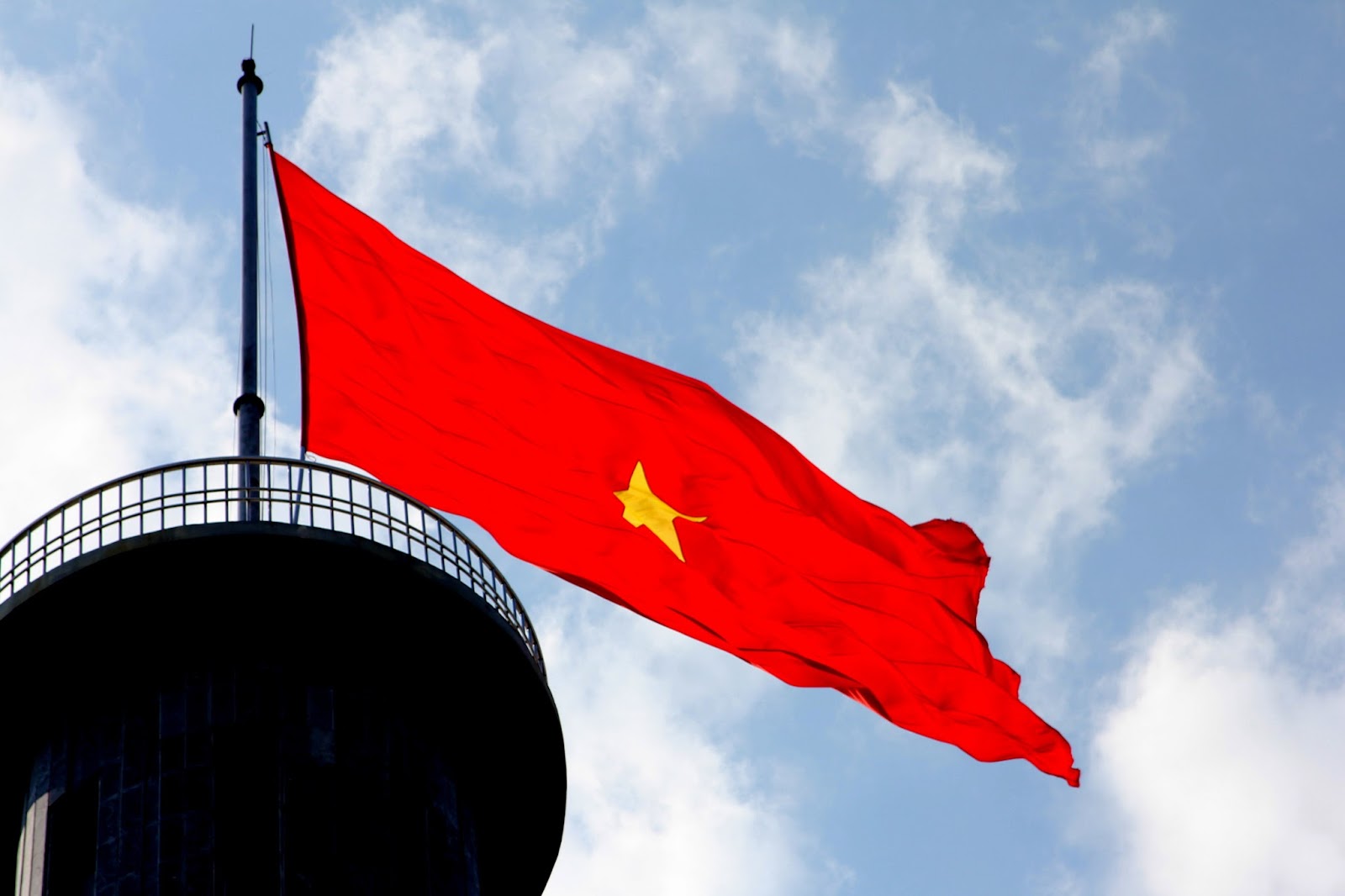 Hình lá cờ Việt Nam ảnh quốc kỳ đẹp, rõ, sắc nét-2