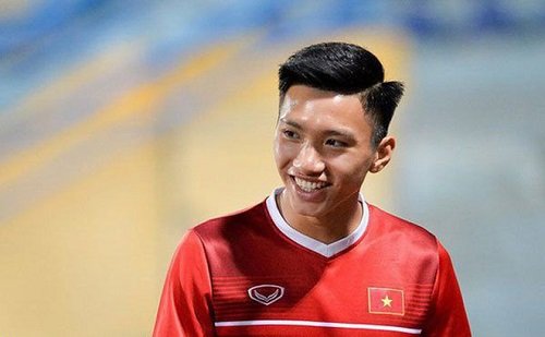 Tiểu sử Đoàn Văn Hậu – Cầu thủ xuất sắc của U23 Việt Nam-1