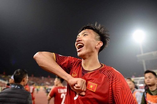 Tiểu sử Đoàn Văn Hậu – Cầu thủ xuất sắc của U23 Việt Nam-3
