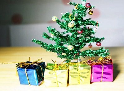 Cách làm cây thông Noel bằng các nguyên liệu đơn giản