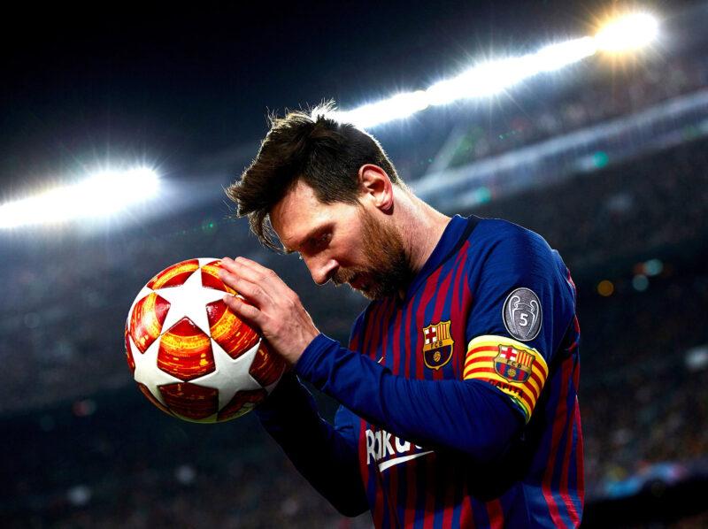 Ảnh nền Messi và quả bóng huyền thoại