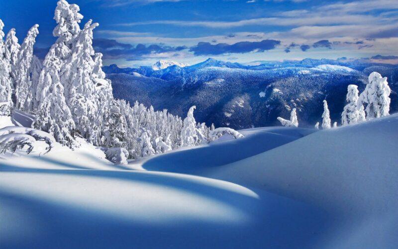 Hình ảnh, hình nền mùa đông lạnh với khung cảnh núi bao phủ bởi tuyết trắng